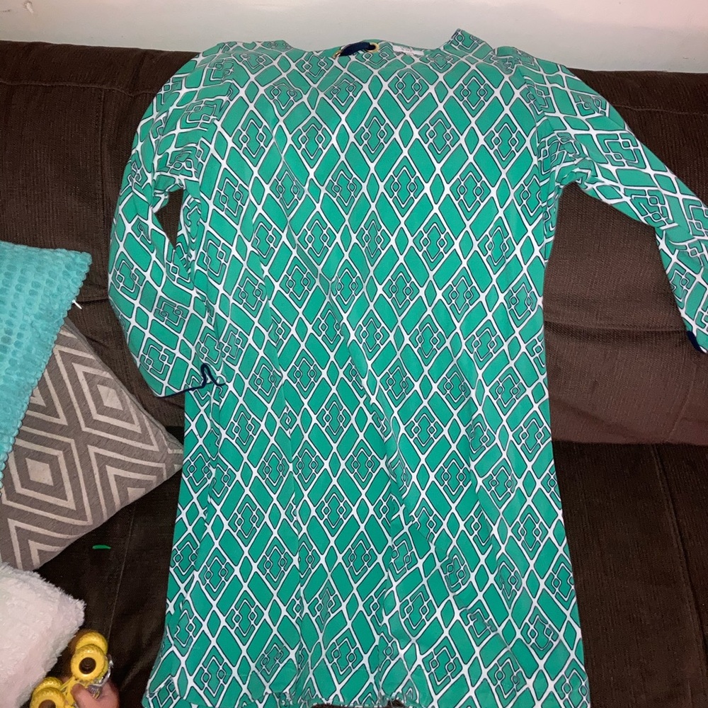 Women’s crown and ivy dress